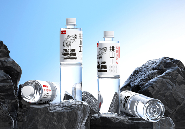 挑山工-富锶山泉水包装全案设计